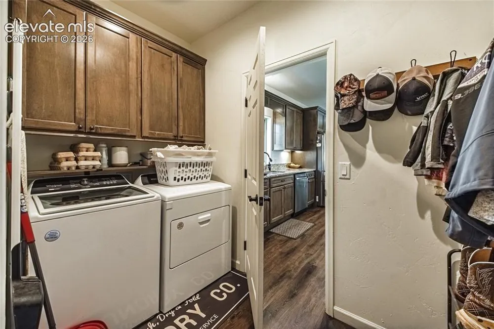 585 Twin Pines Avenue Rockvale, CO 81244