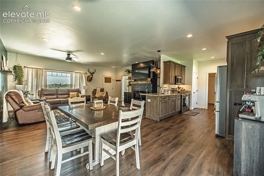 585 Twin Pines Avenue Rockvale, CO 81244
