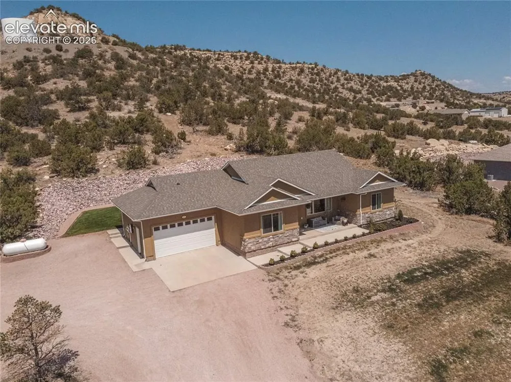 585 Twin Pines Avenue Rockvale, CO 81244