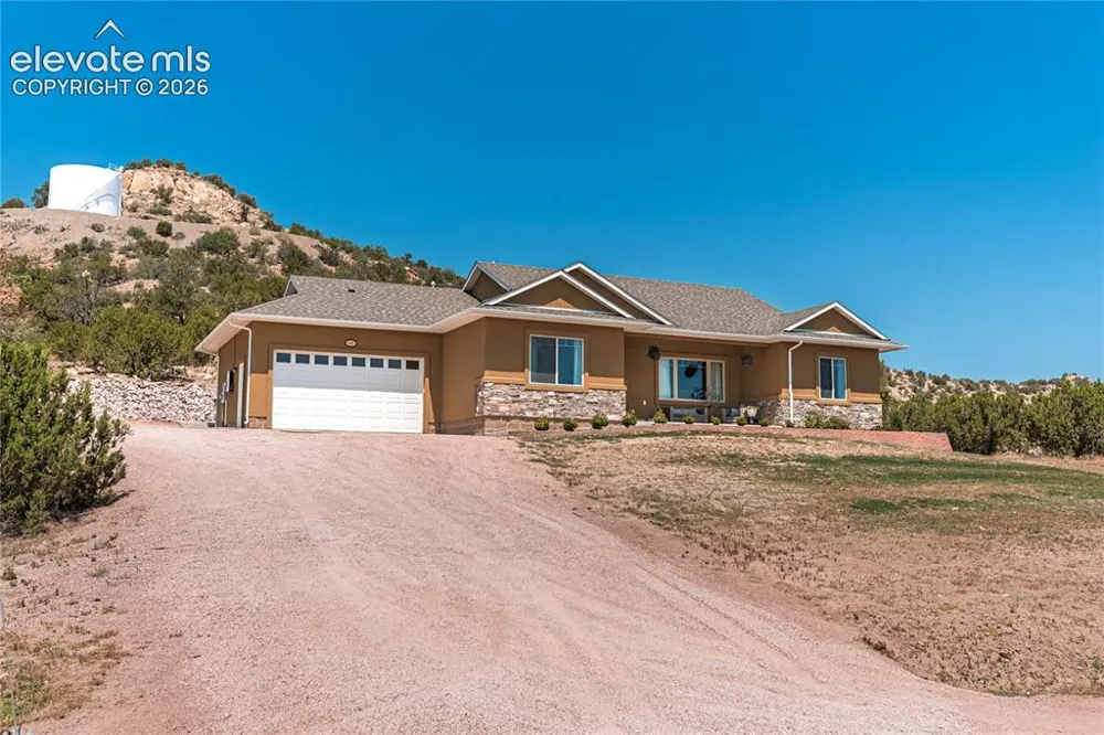 585 Twin Pines Avenue Rockvale, CO 81244