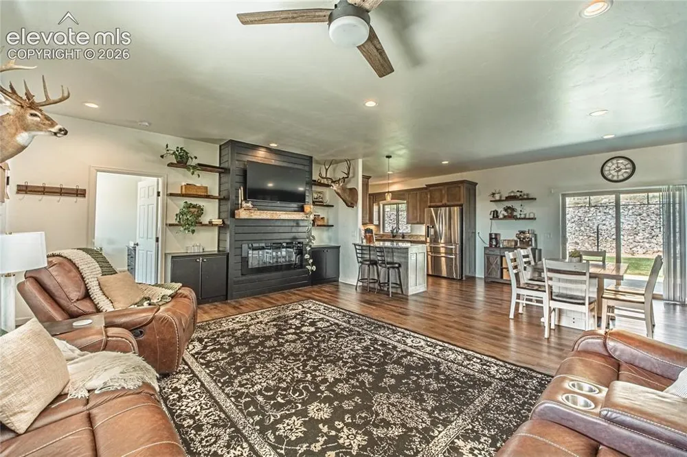 585 Twin Pines Avenue Rockvale, CO 81244