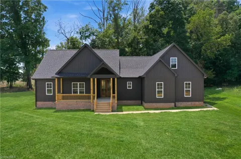 1520 Pack Lane
