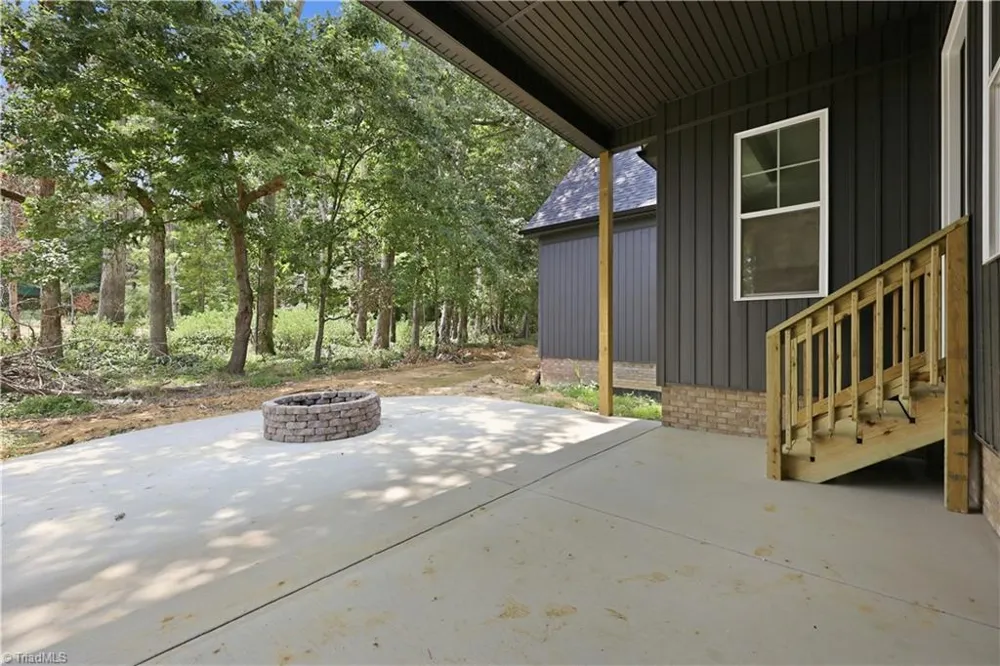 1520 Pack Lane Mebane, NC 27302