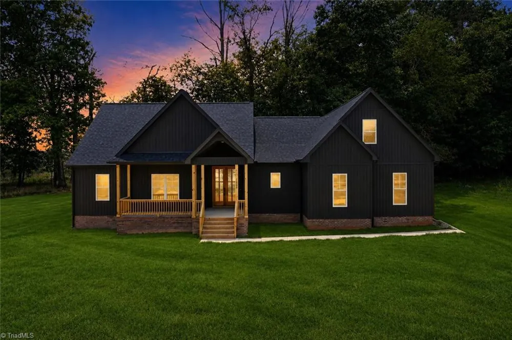 1520 Pack Lane Mebane, NC 27302