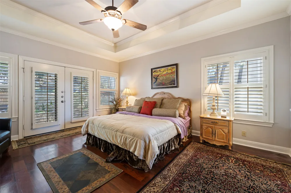 110 Squires Drive Lakeway, TX 78734
