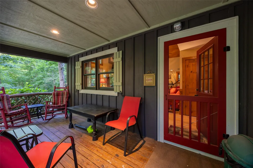 195 Hanging Rock Road Glenville, NC 28736