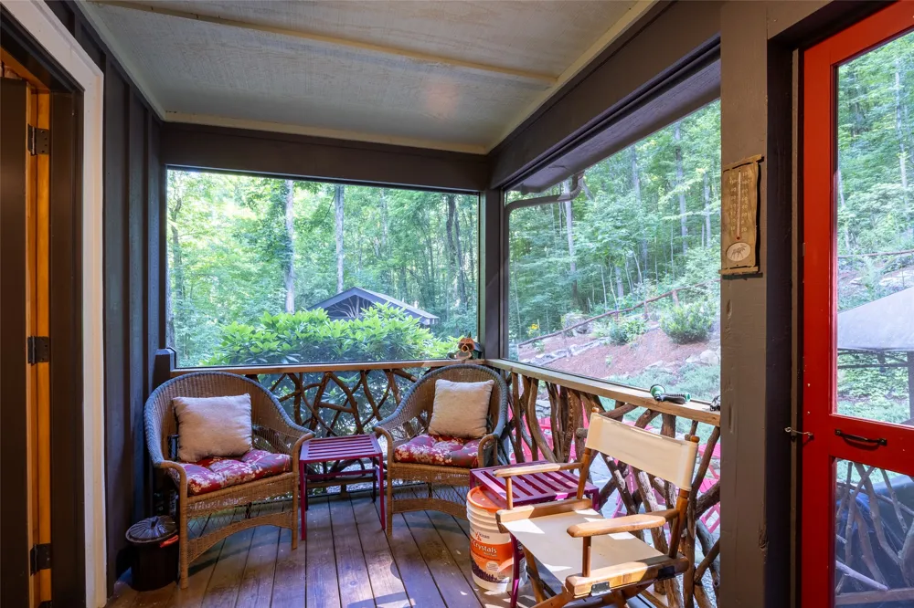 195 Hanging Rock Road Glenville, NC 28736