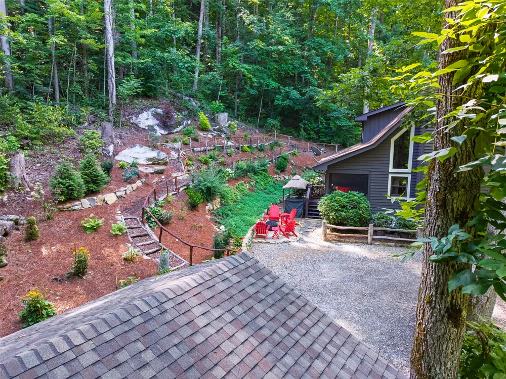 195 Hanging Rock Road Glenville, NC 28736