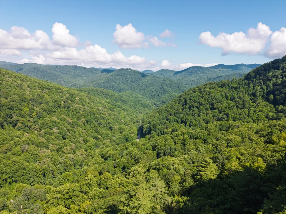 195 Hanging Rock Road Glenville, NC 28736