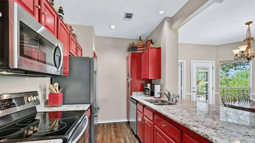 2116 Tanglewood Boulevard #B2010 Pottsboro, TX 75076