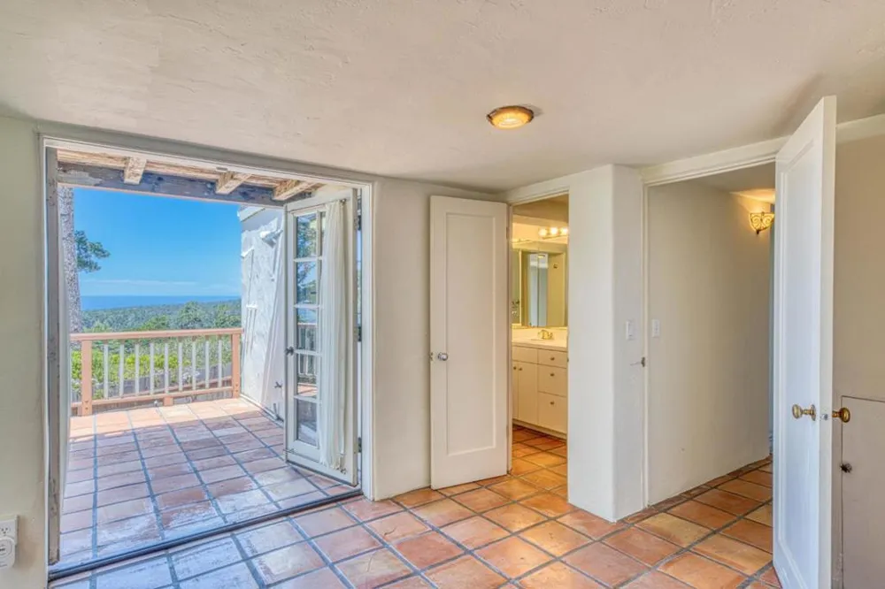 24489 San Mateo Avenue Carmel, CA 93923