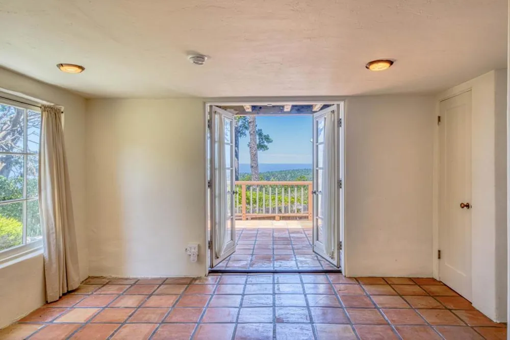 24489 San Mateo Avenue Carmel, CA 93923