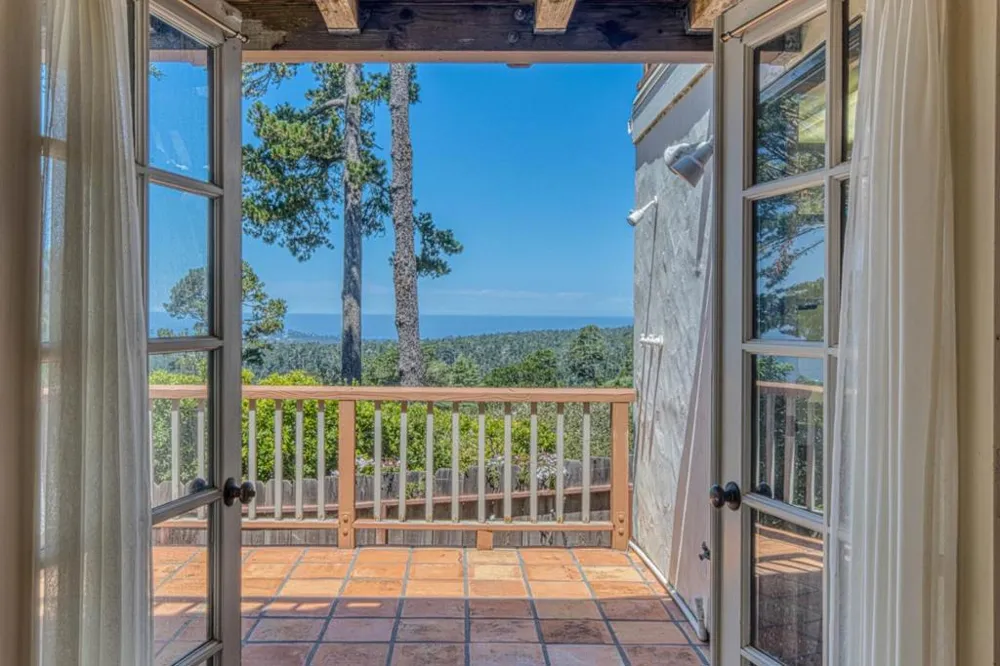 24489 San Mateo Avenue Carmel, CA 93923
