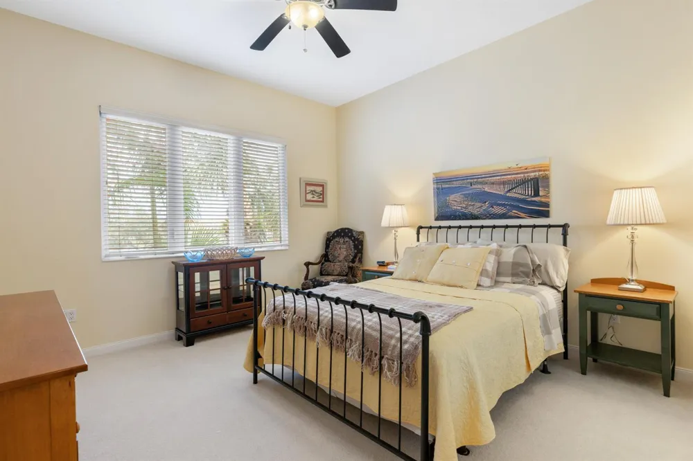 33 Harbour Isle Drive W #201 Fort Pierce, FL 34949