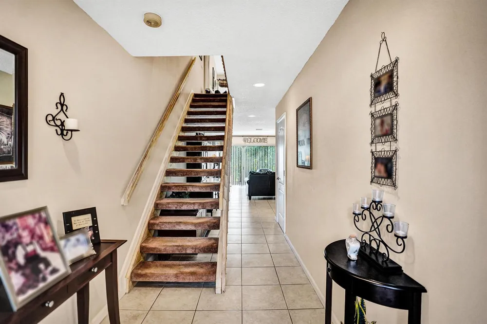 4941 Riverside Drive Coral Springs, FL 33067