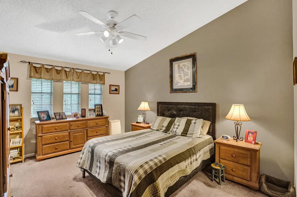 4941 Riverside Drive Coral Springs, FL 33067
