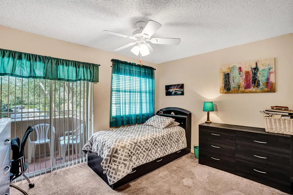 4941 Riverside Drive Coral Springs, FL 33067