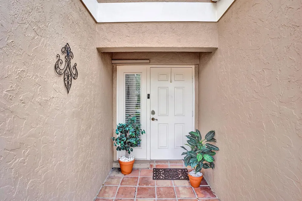 4941 Riverside Drive Coral Springs, FL 33067