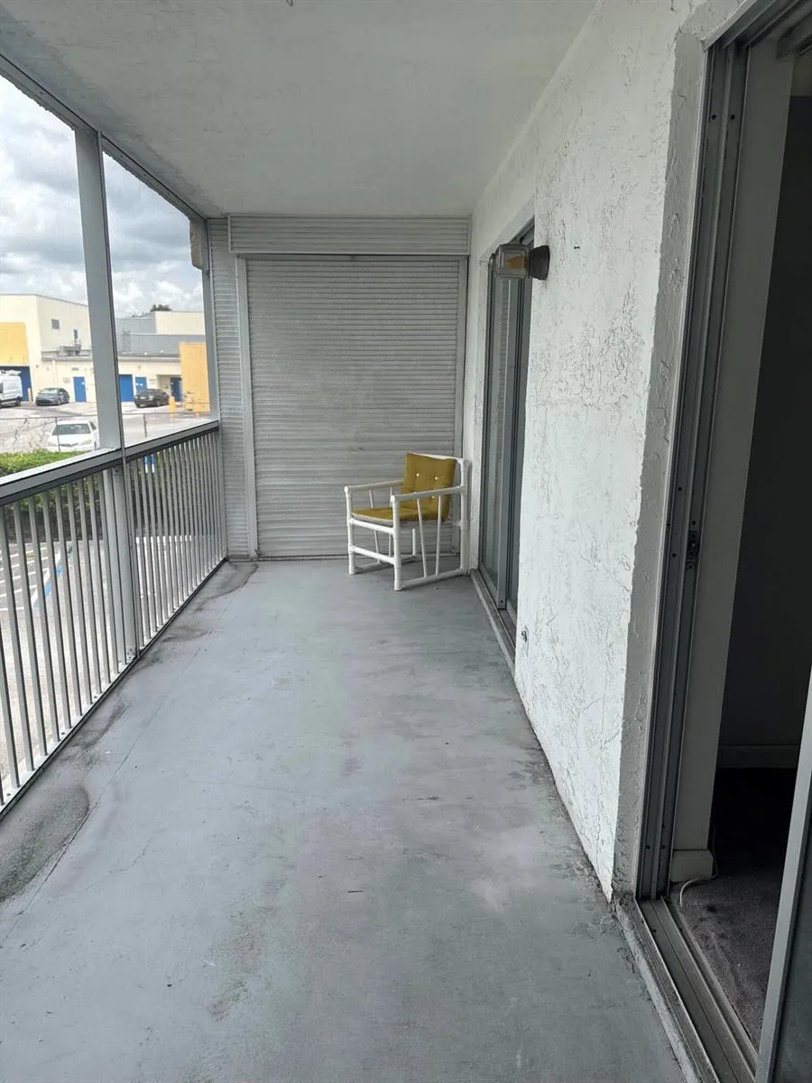 700 VILLAGE GREEN COURT #221 Palm Springs, FL 33461