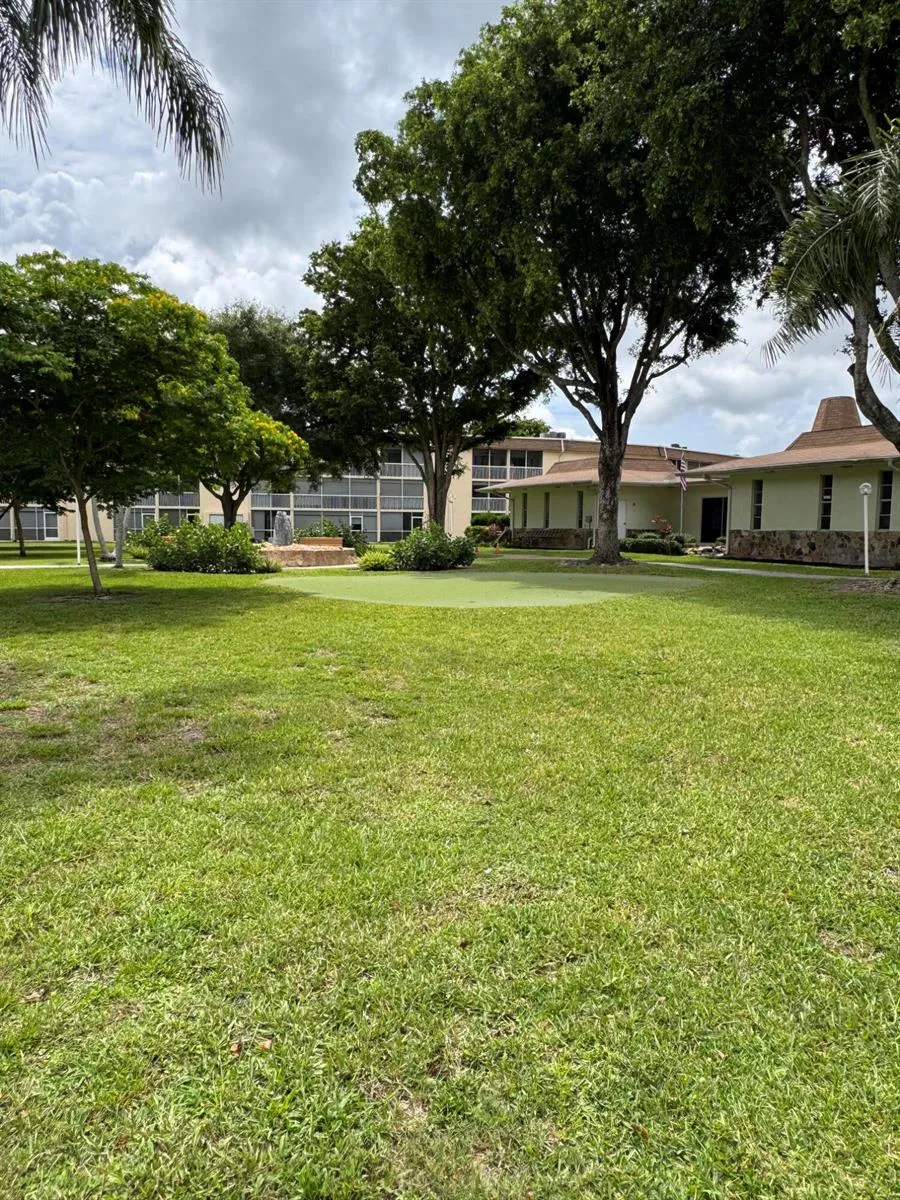700 VILLAGE GREEN COURT #221 Palm Springs, FL 33461