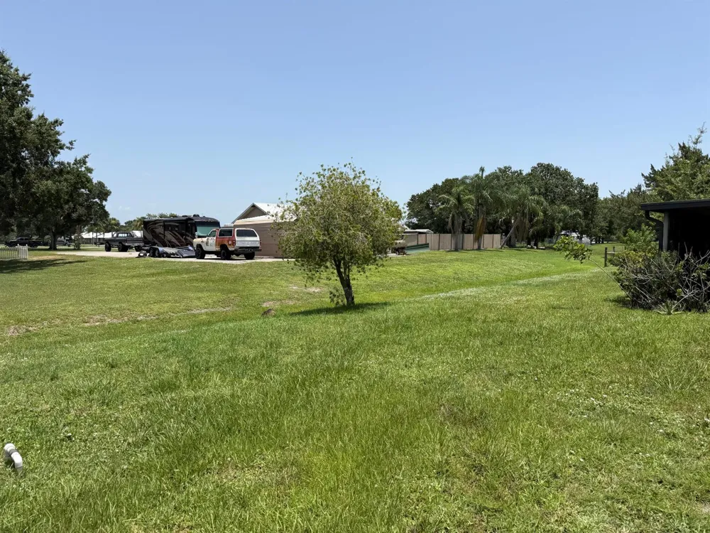 8451 SW 14TH LANE Okeechobee, FL 34974