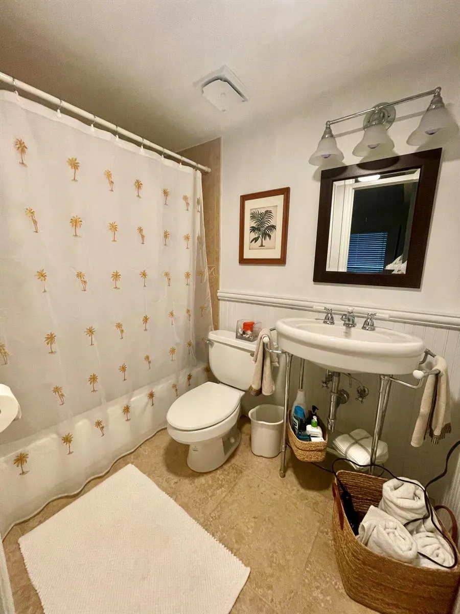 3605 S Ocean Boulevard #311 South Palm Beach, FL 33480