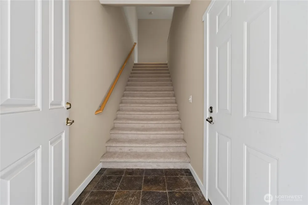2666 Hamiliton Avenue Dupont, WA 98327