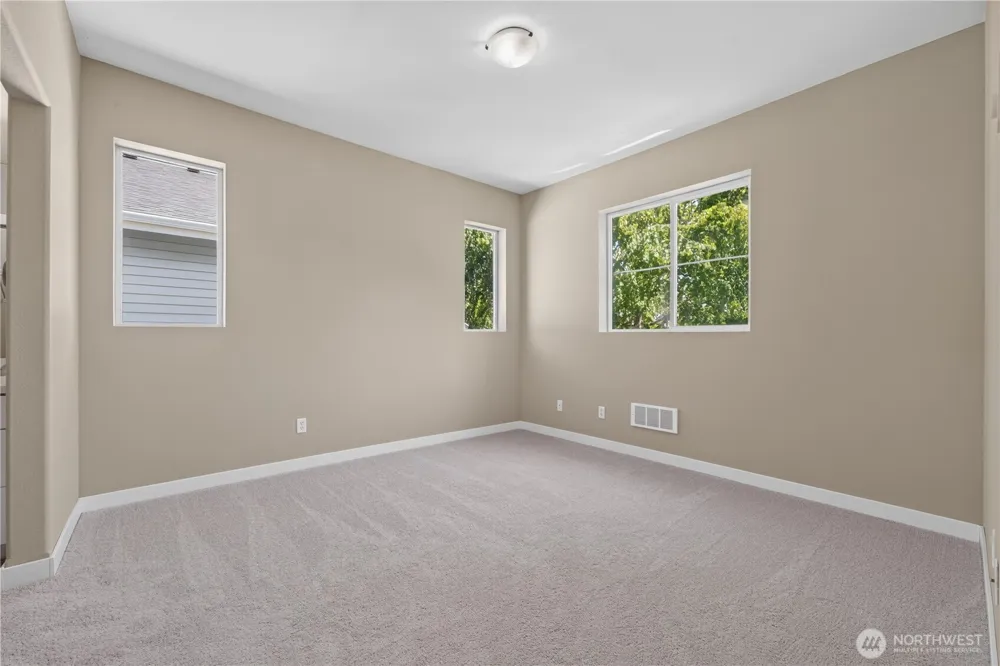 2666 Hamiliton Avenue Dupont, WA 98327