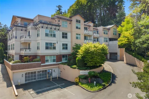 7549 SE 29th Street #103