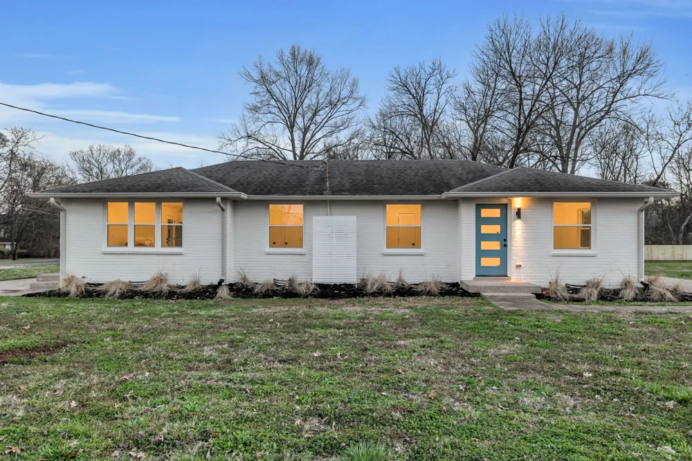 289B Nokes Dr Hendersonville, TN 37075