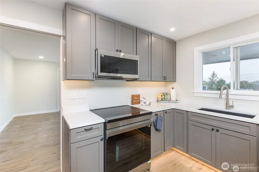 11 Stone Road Sequim, WA 98382