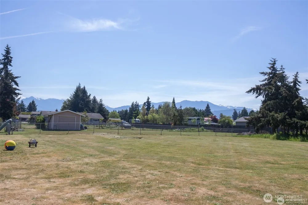 11 Stone Road Sequim, WA 98382
