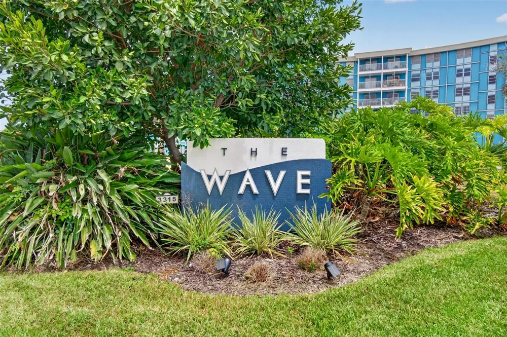 3315 58TH AVENUE S #105 St Petersburg, FL 33712