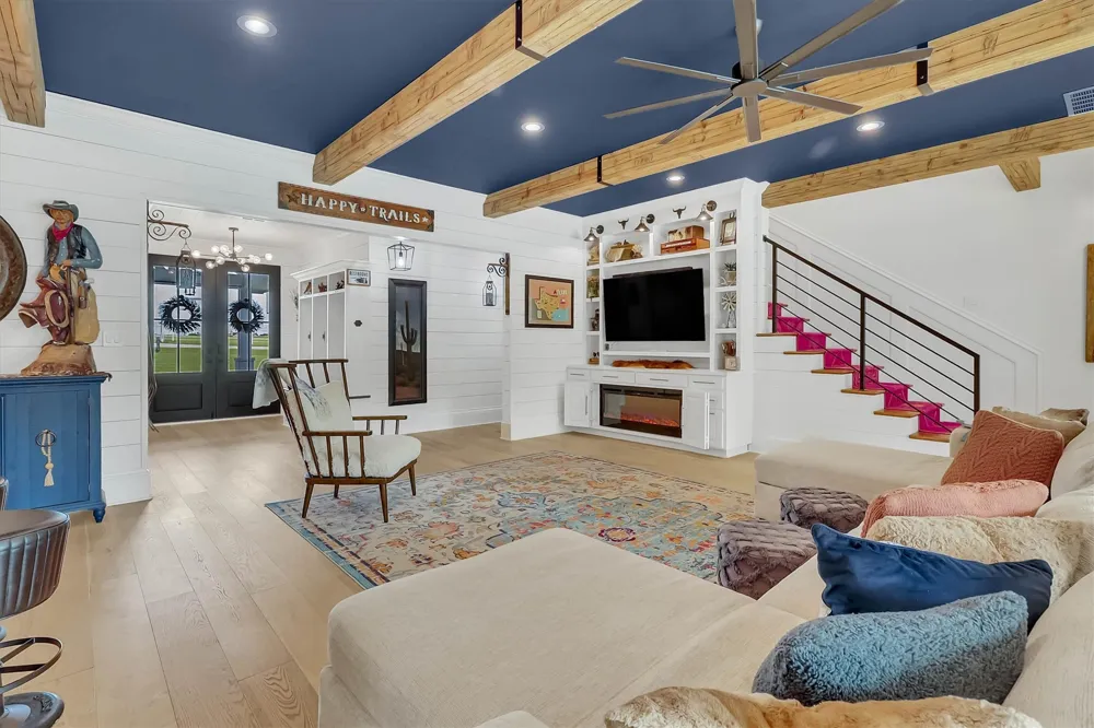 1901 Spring Mountain Road Cross Roads, TX 76227