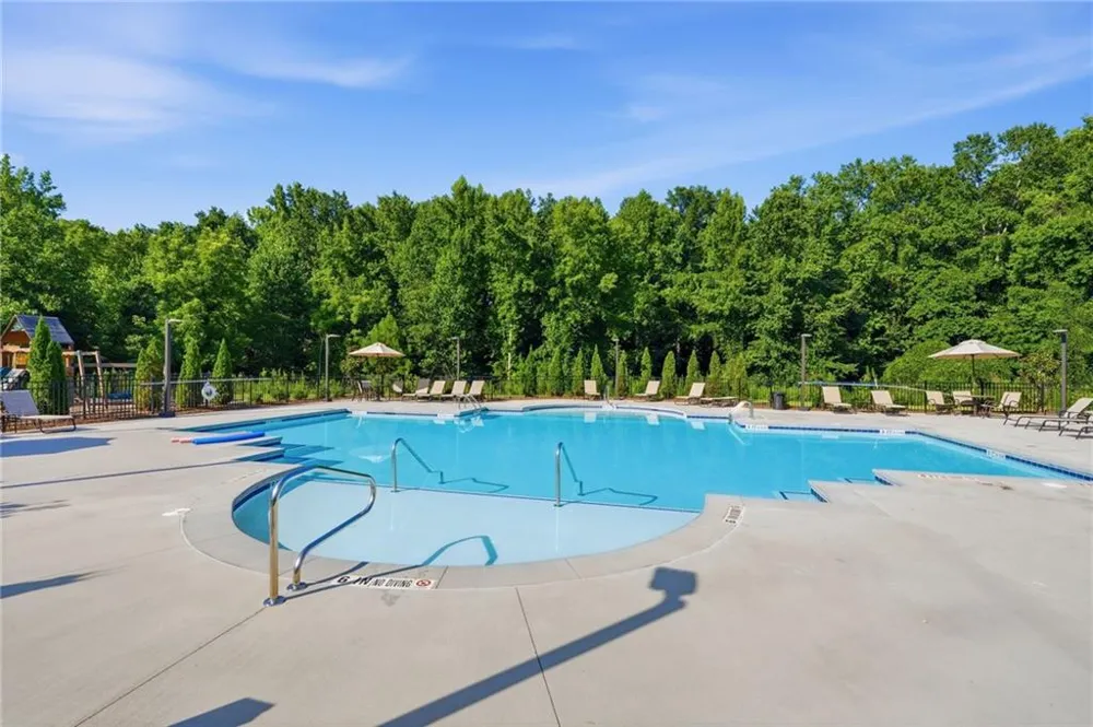 350 Timberland Ave Dawsonville, GA 30534