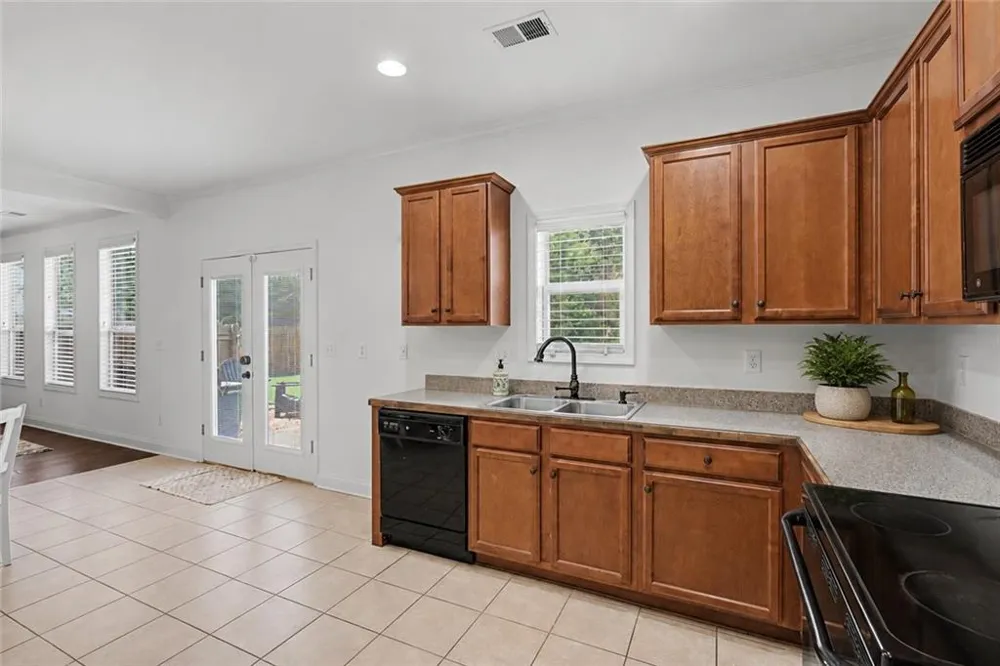 17 Redwood Drive Adairsville, GA 30103