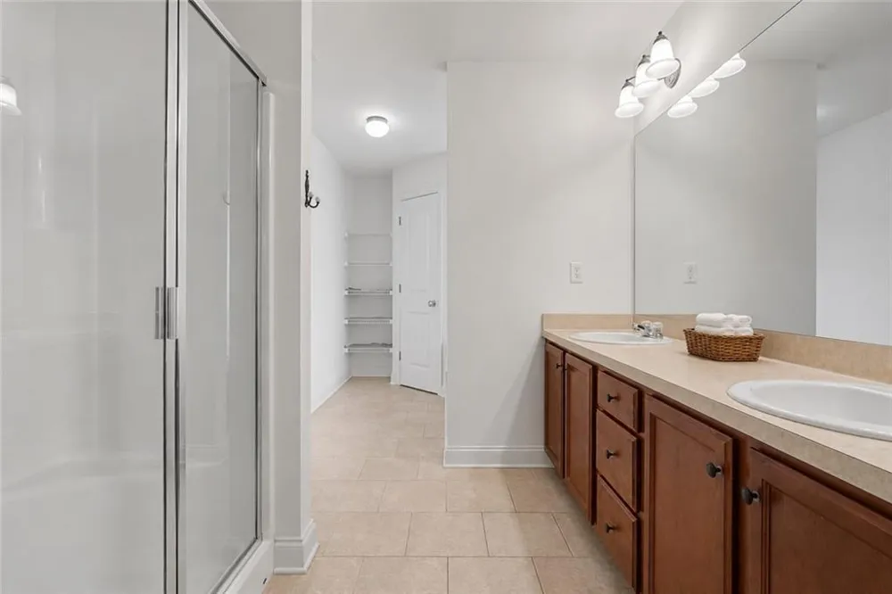 17 Redwood Drive Adairsville, GA 30103