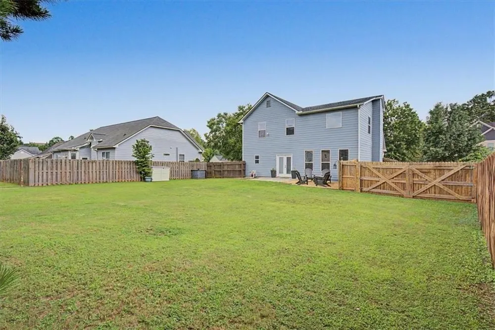 17 Redwood Drive Adairsville, GA 30103