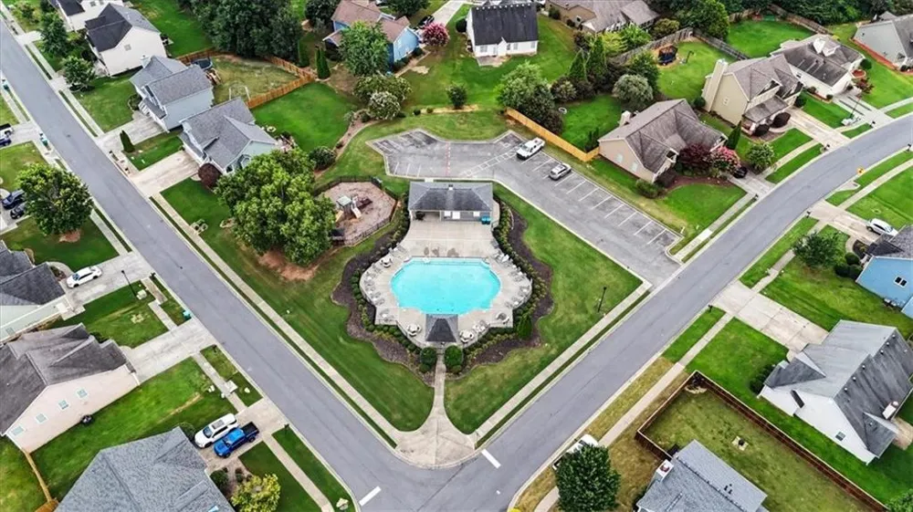 17 Redwood Drive Adairsville, GA 30103