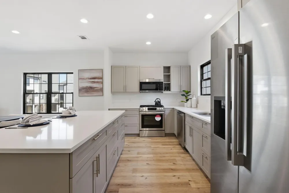 11915 N Hoa Sen Circle Houston, TX 77072