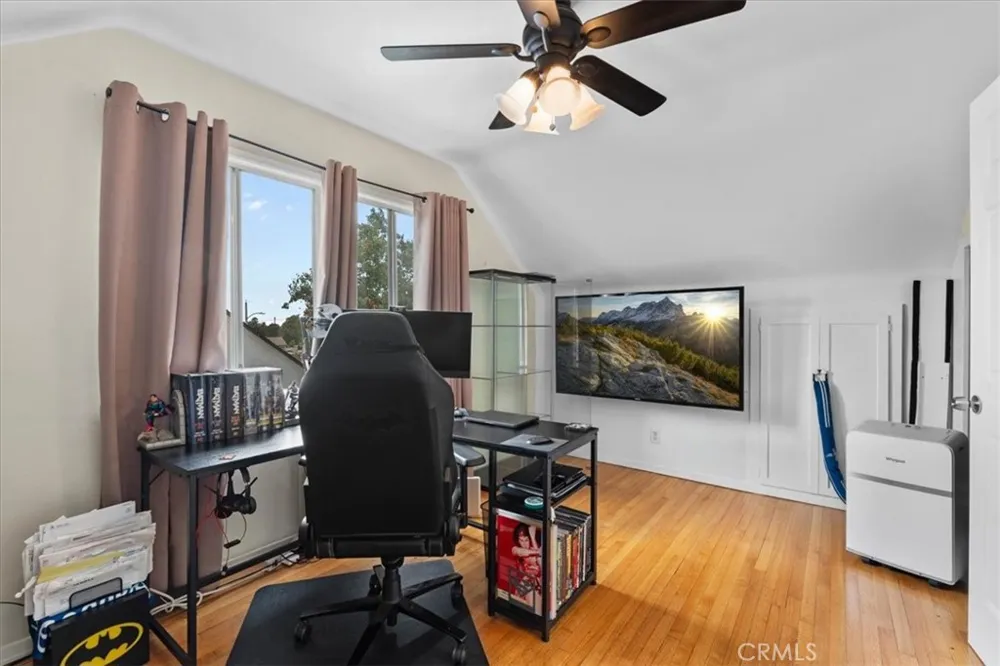 1858 E Edgecomb Street Covina, CA 91724