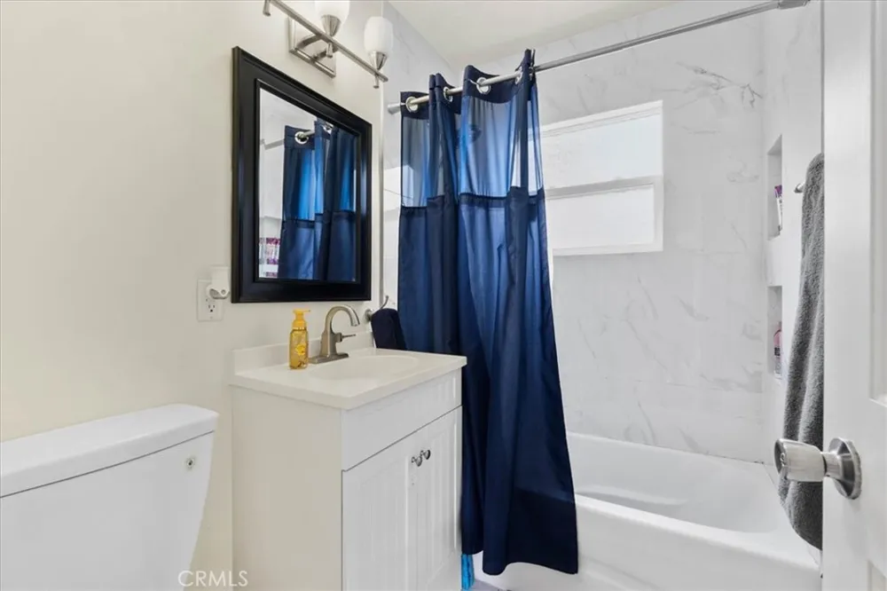 1858 E Edgecomb Street Covina, CA 91724