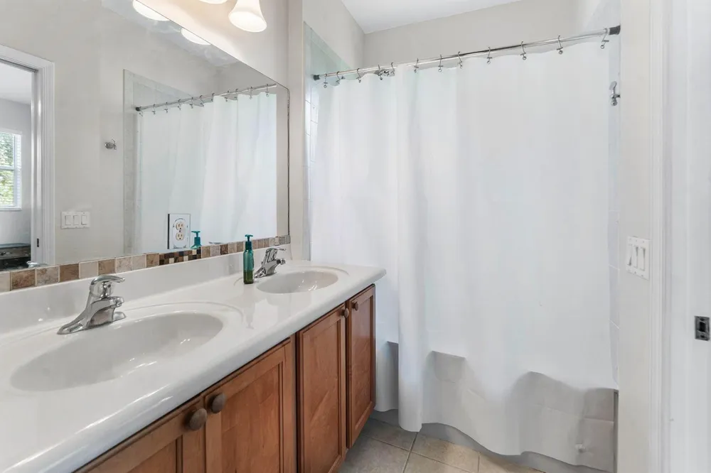 1808 Sonrisa Street Riviera Beach, FL 33404