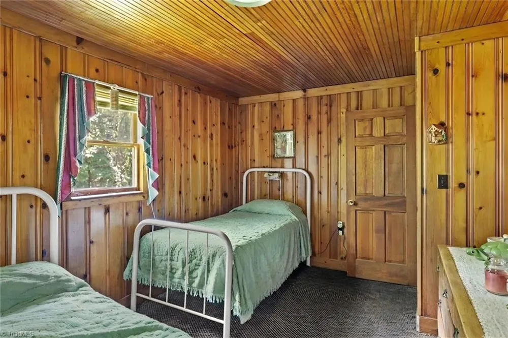 363 Good Hope Lane Thurmond, NC 28683