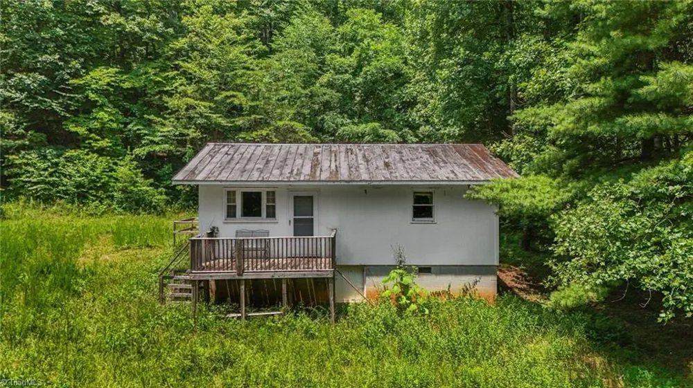 363 Good Hope Lane Thurmond, NC 28683