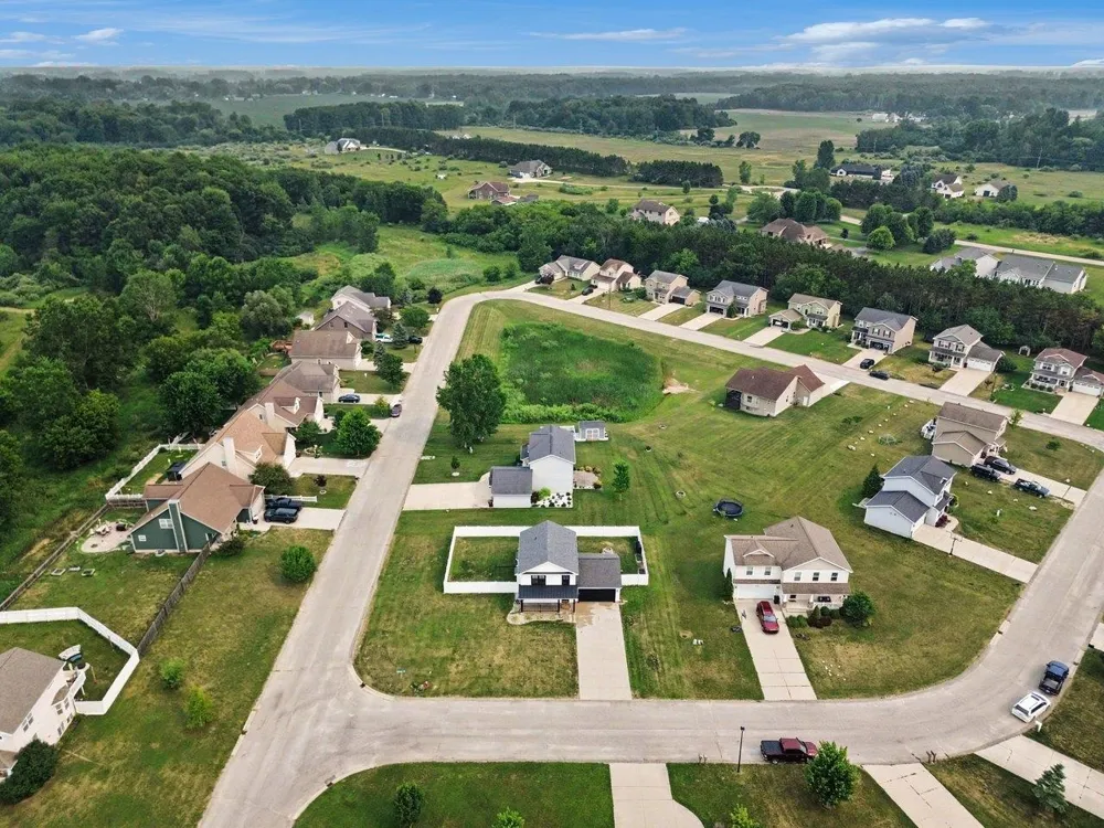 5113 Bridle Lane Union Charter Township, MI 48858