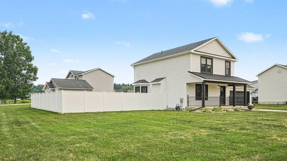 5113 Bridle Lane Union Charter Township, MI 48858