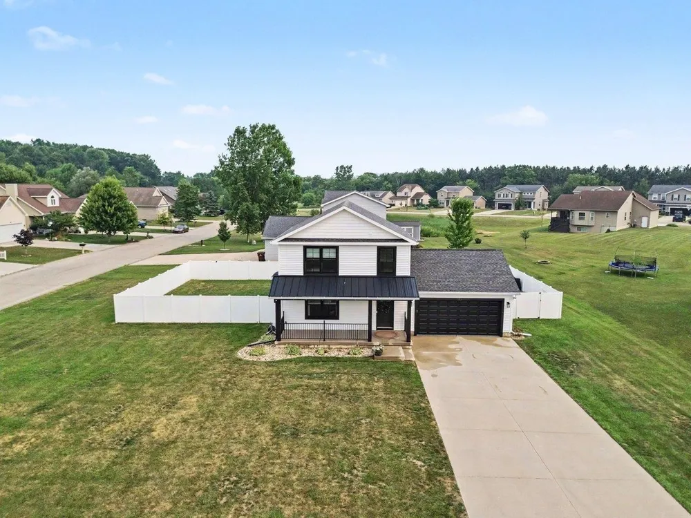 5113 Bridle Lane Union Charter Township, MI 48858