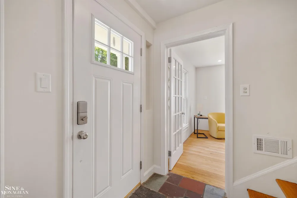 407 Lothrop Road Grosse Pointe Farms City, MI 48236
