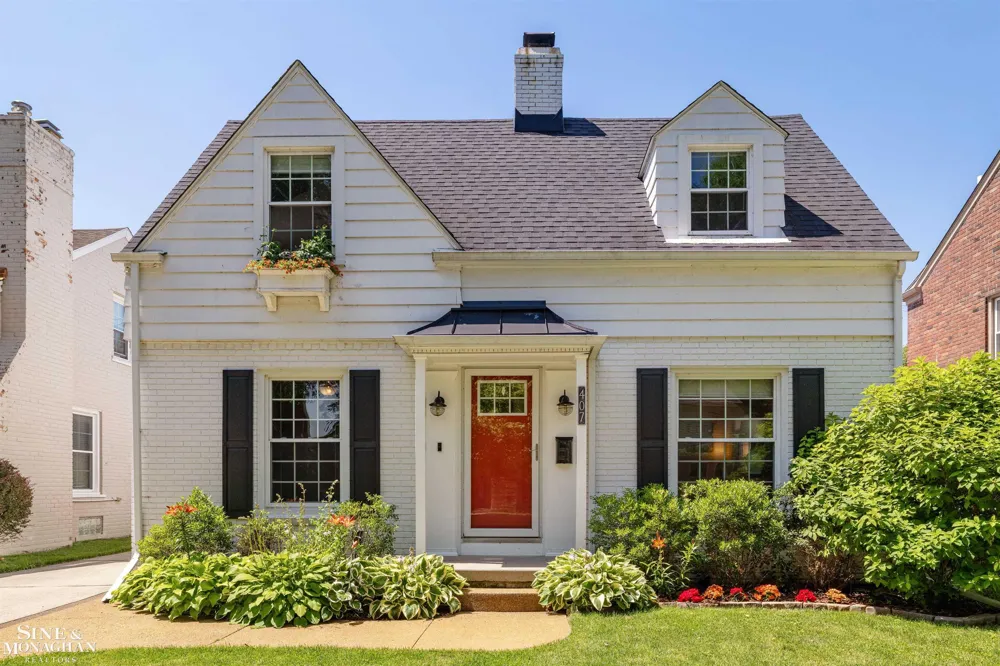 407 Lothrop Road Grosse Pointe Farms City, MI 48236